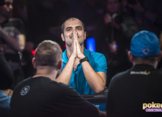 Antoine Labat, hoping for his kings to hold up versus the queens of Artem Metalidi shortly before disaster hit the flop.