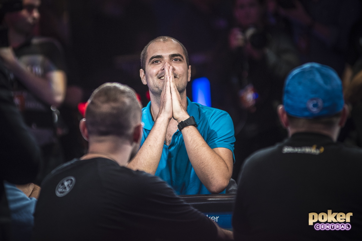 Antoine Labat, hoping for his kings to hold up versus the queens of Artem Metalidi shortly before disaster hit the flop.