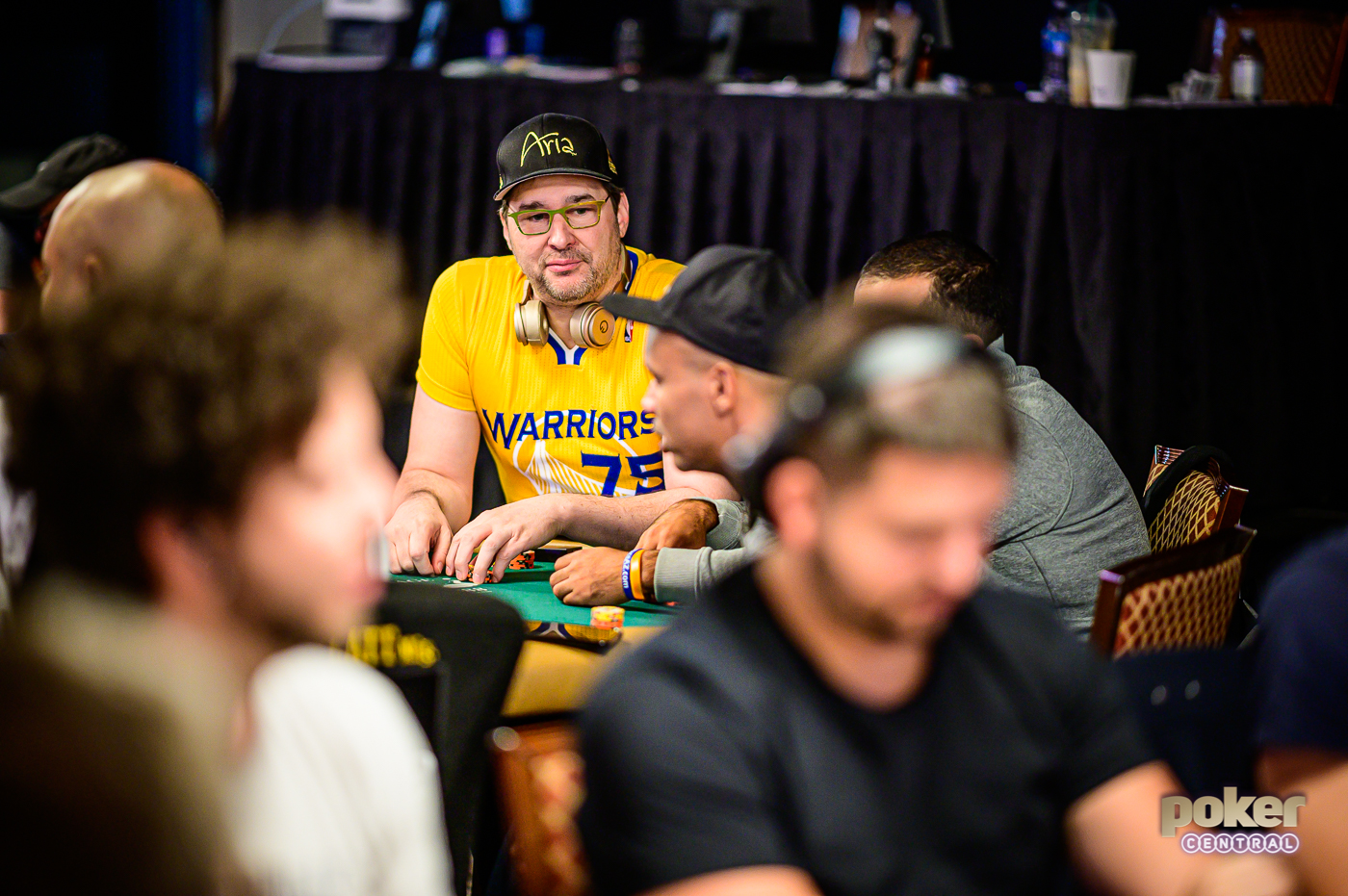 Phil Hellmuth is hungry!!