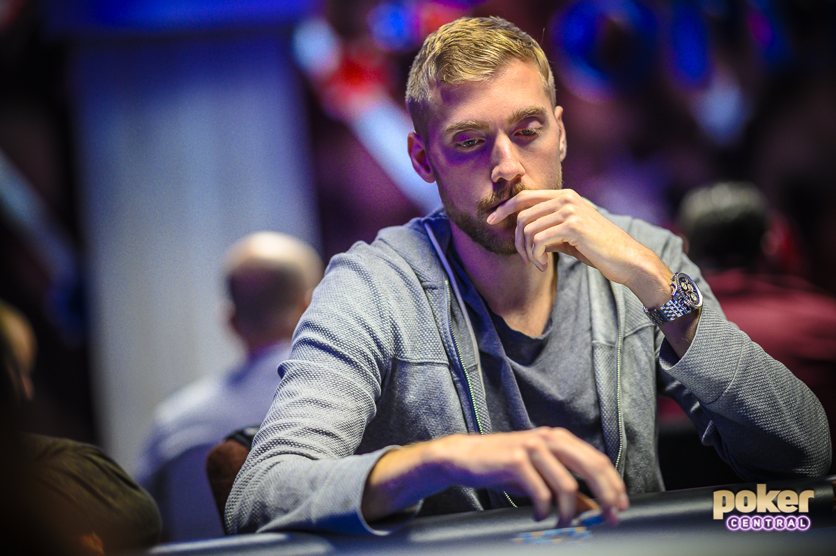 Manig Loeser in action during the 2019 U.S. Poker Open.